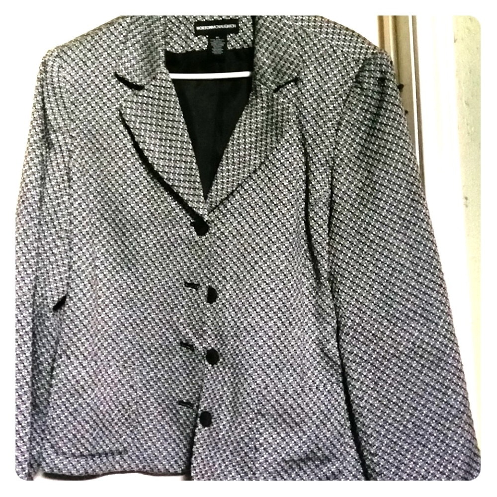 Women's suit
